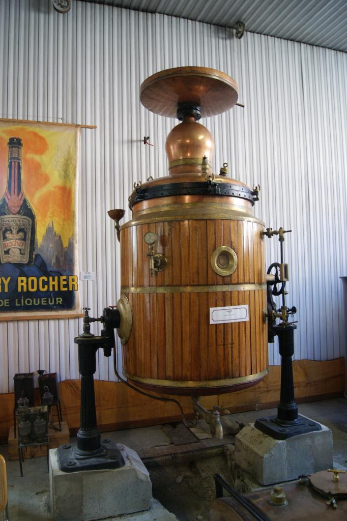 Sortie Grenouilles  visite de la distillerie Cherry & Rocher_21