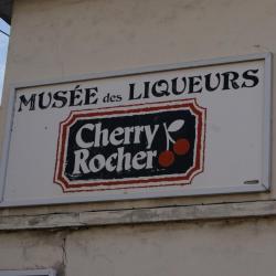 Sortie Grenouilles  visite de la distillerie Cherry & Rocher