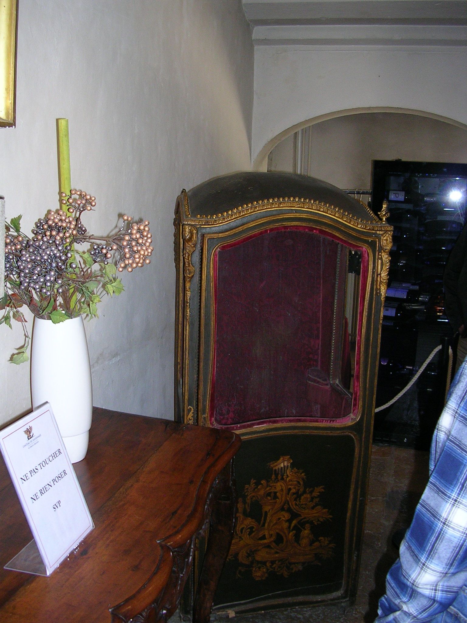 Visite du Château de Sassenage   chaise  à porteurs