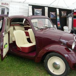 Exposition Simca 5 à St Bonnet de Chavagne en isère