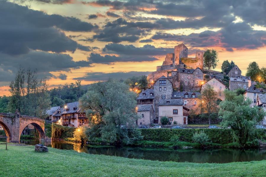 Belcastel aveyron